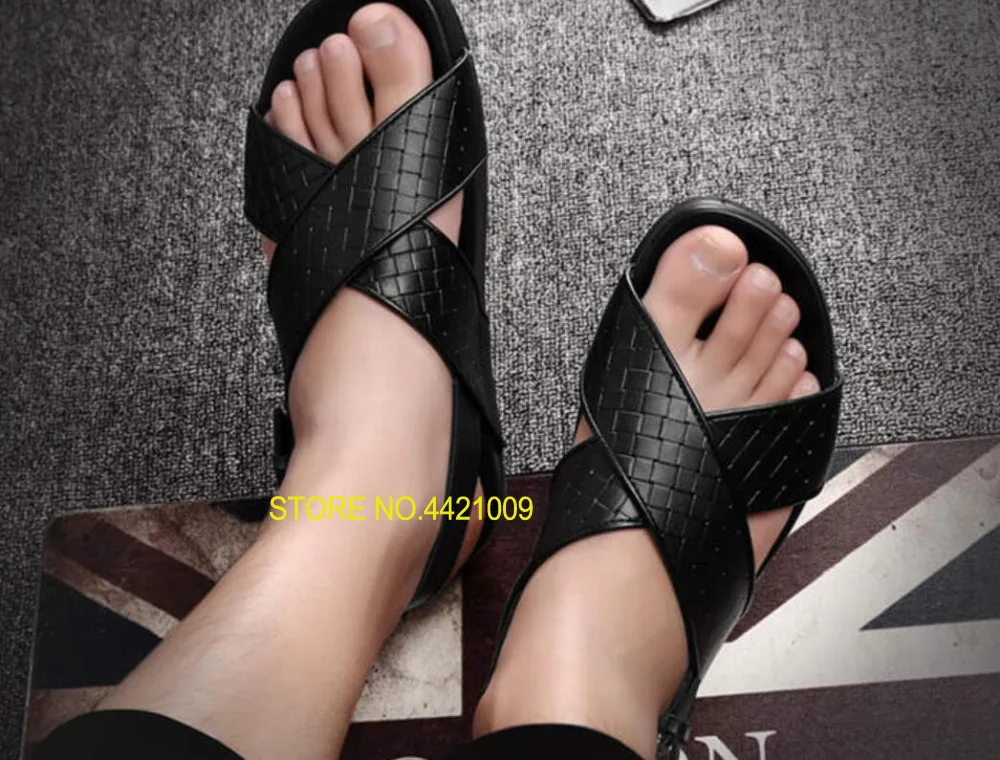 

Knitted Leather Italy Fashion Beach Sandals Punk Style 2018 Male Cross Straps Design Summer Black Roman Sandals Flats Shooes