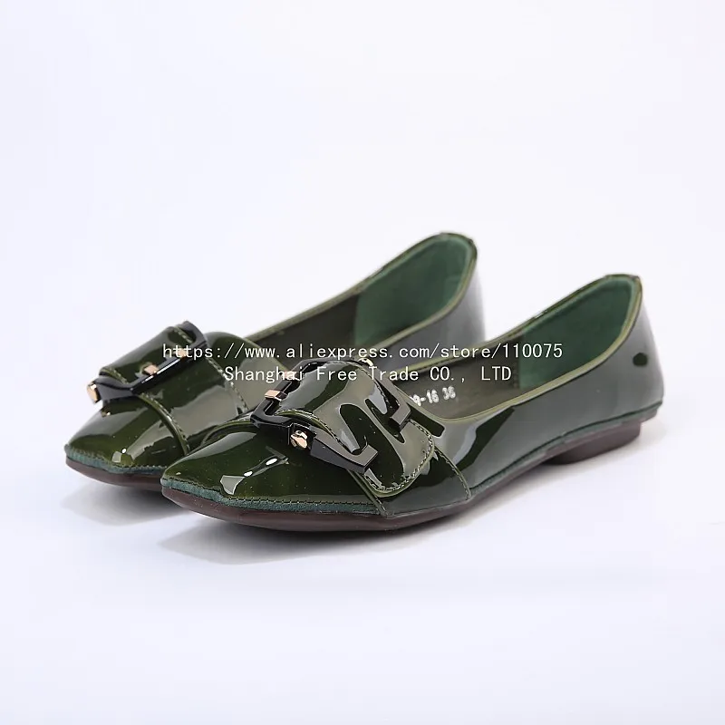 Зимняя женская обувь на толстой подошве весенние женские балетки с квадратным носком с металлическими кнопками женские водонепроницаемые балетки повседневные лоферы большого размера - Цвет: Зеленый