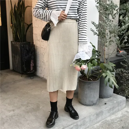 

Pleated Skirts Women 2018 Autumn Winter Korean Elastic Waist Knitted Long Pencil Skirt Black White Blue Khaki saia longa B229