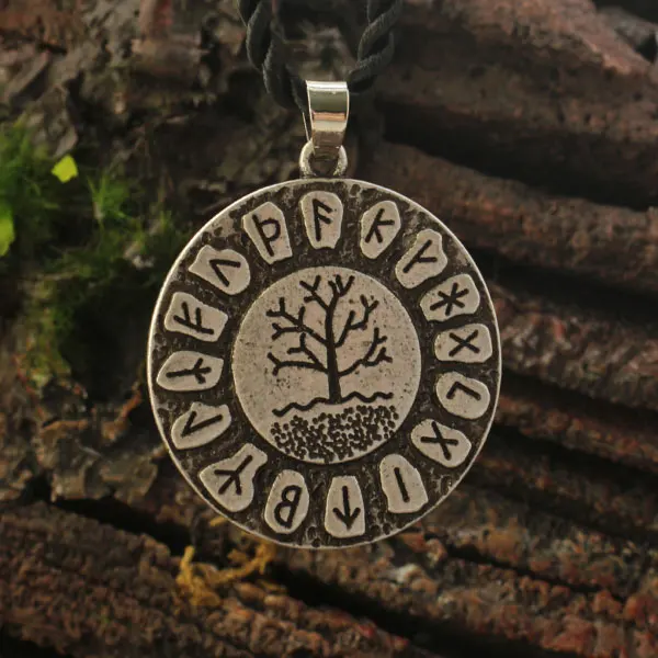 1pcs Yggdrasil Rune Necklace Viking Futhark Runes Tree Of