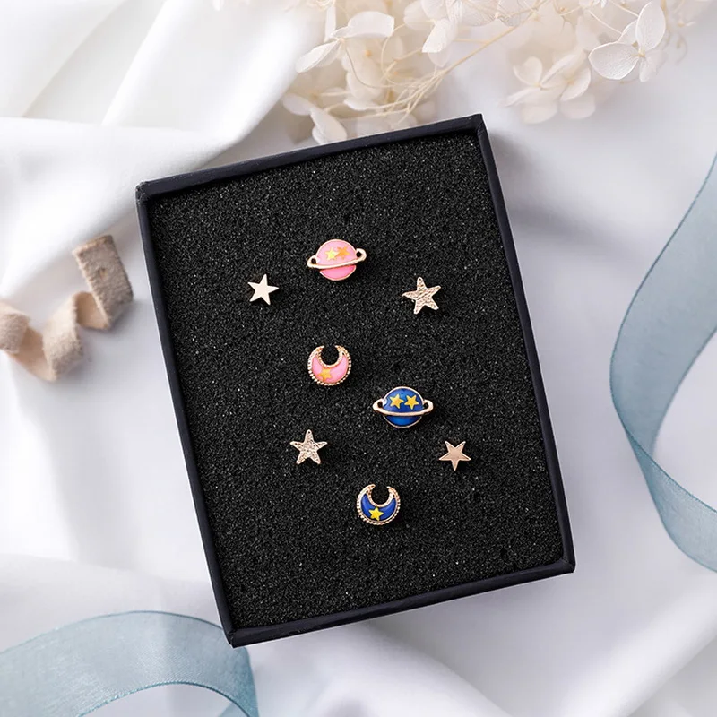 

Harajuku Cute Star Moon Universe Mini Stud Earrings for Women Fashion Sweet Ear Studs Fashion Jewelry Pendientes Brincos ER78