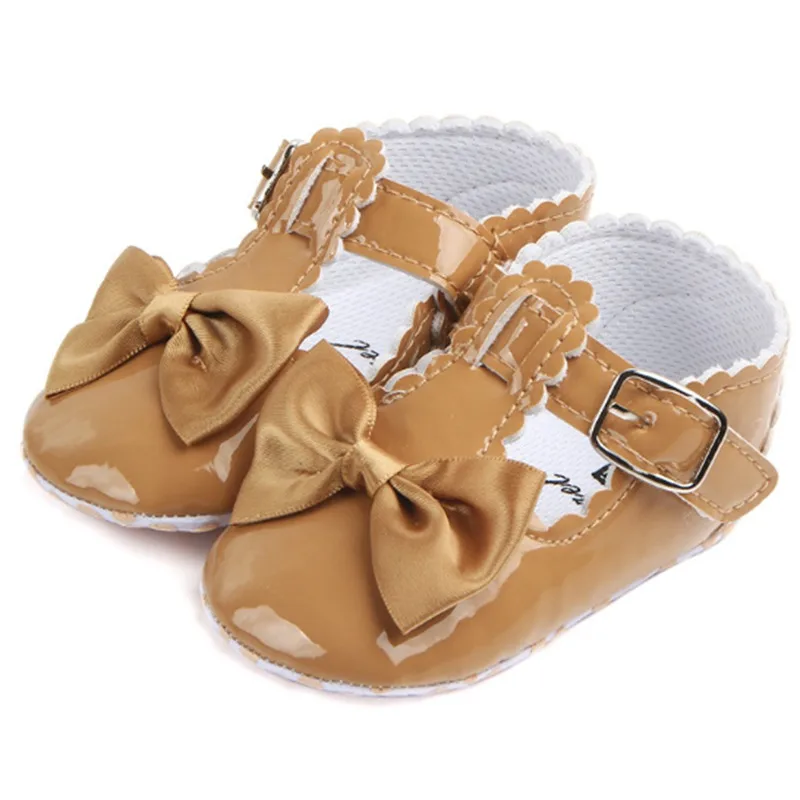 Прелестные модные туфли из матовой кожи обувь детская мокасины для начинающего ходить ребенка мягкая подошва sapatinhos Bebe для девочек обувь для вечеринок Размеры на возраст от 0 до 18 месяцев - Цвет: Khaki