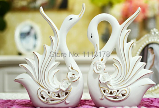 

Flying Swan wedding cake toppers porcelain bride and bridegroom Figurine cake topper table room decoration Valentine's Day gift