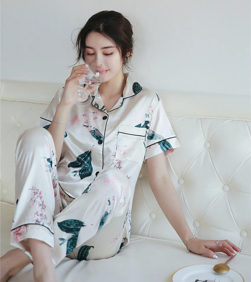 Модная женская одежда для отдыха Одежда 2019 летние шорты рукавами шелковые женские пижамы комплект Для женщин длинные брюки пижамы