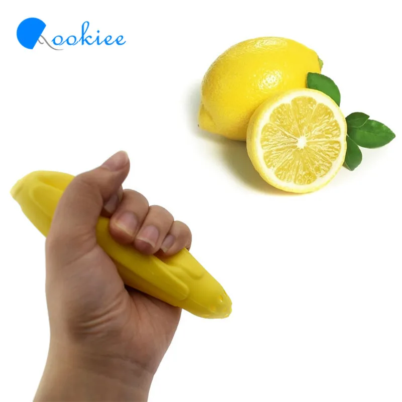 Qookiee Lemon Juice Sprayer Citrus Spray Hand Fruit Juicer Squeezer