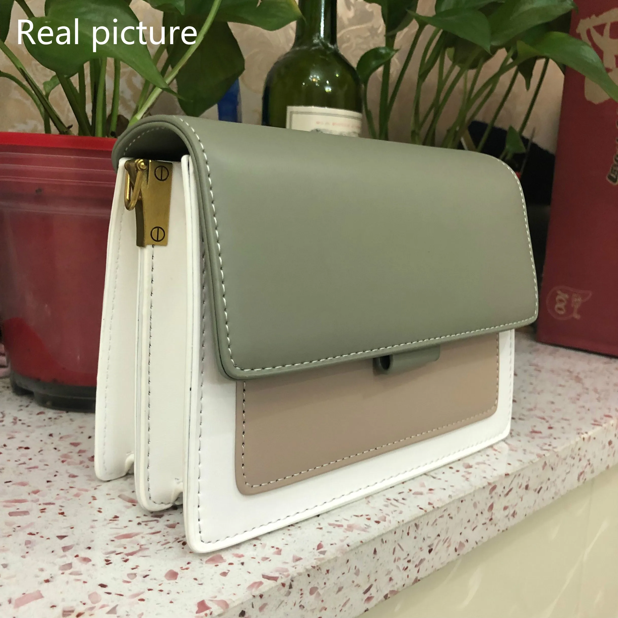 Contrast color Leather Crossbody Bags For Women 2019 Travel Handbag Fashion Simple Shoulder Messenger Bag Ladies Cross Body Bag Contrast color Leather Crossbody Bags For Women 2019 Travel Handbag Fashion Simple Shoulder Messenger Bag Ladies Cross Body Bag