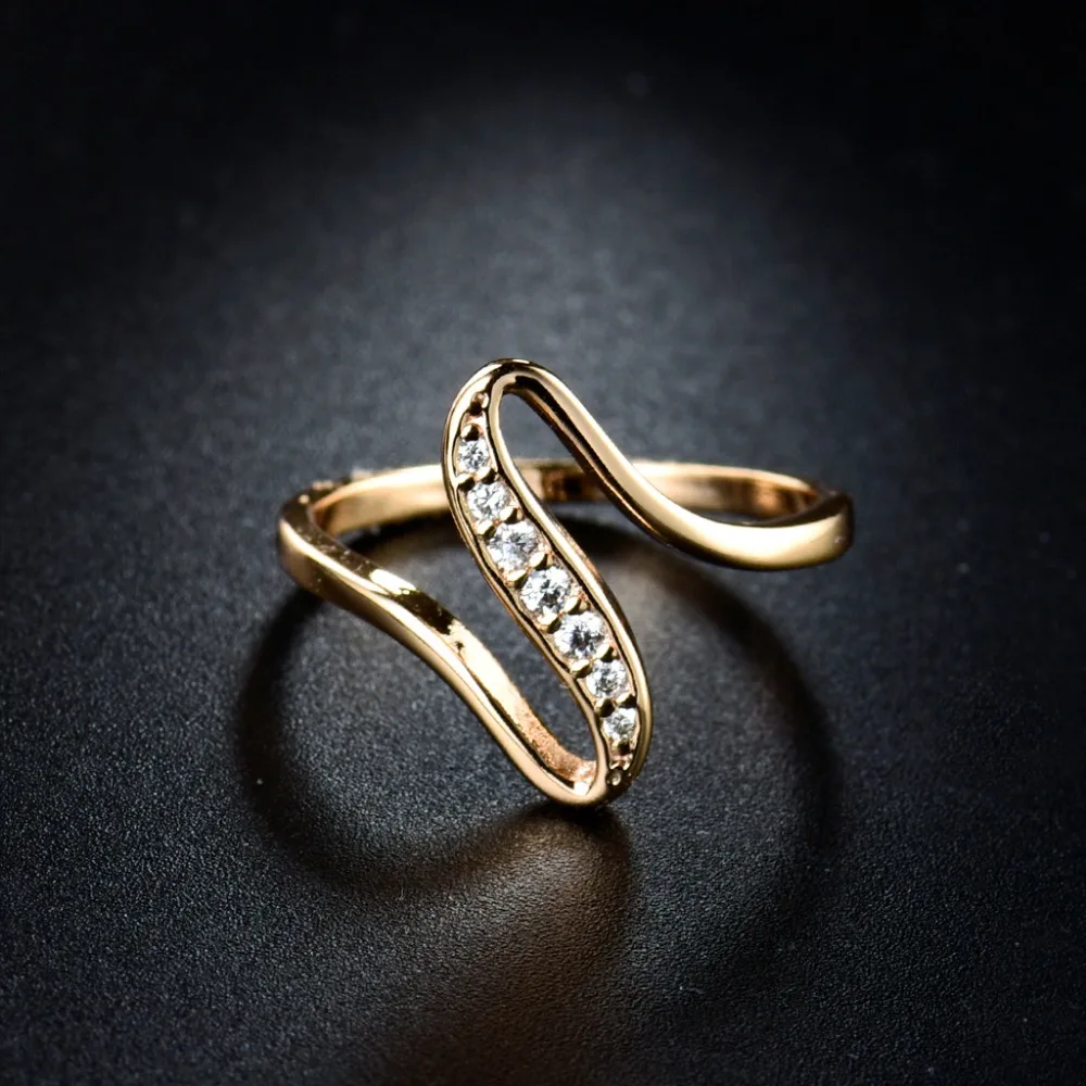 GULICX X SHape Snake Curve Rings Unique Gold-color Ring White Crystal CZ Zirconia Engagement Rings for Women Jewelry R103