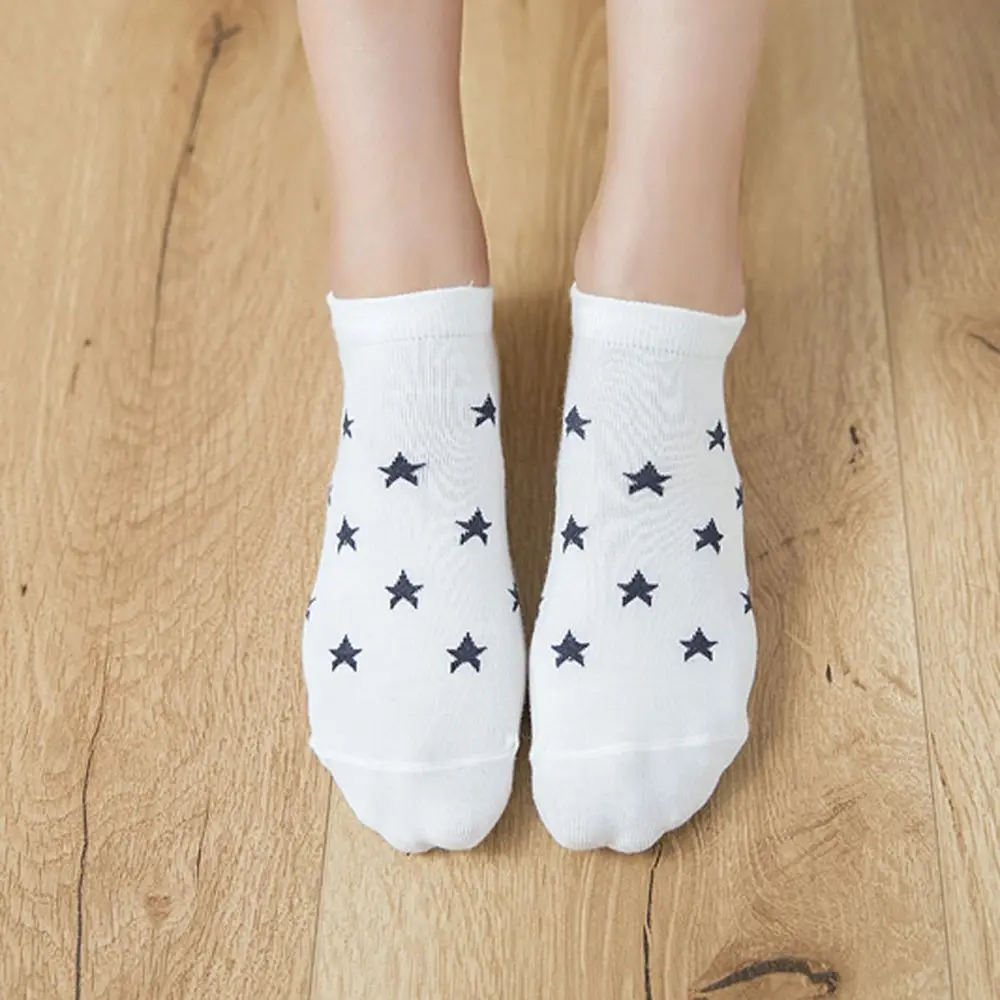 5 пар, хлопковые короткие носки для девочек милые короткие носки с красными сердечками женские носки, Чулочные изделия для подарков, лидер продаж, забавные носки для влюбленных