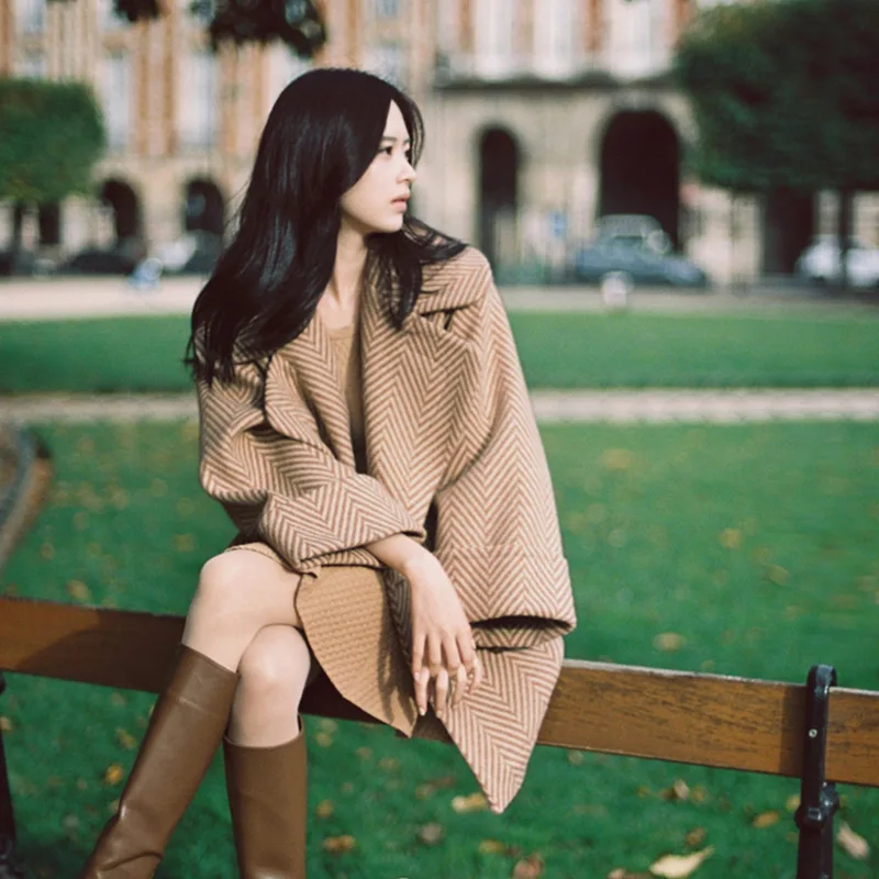 Полосатый Большой отложной воротник двубортный с заниженным плечом осень зима корейский женский свободный утолщенный кокон шерстяное пальто
