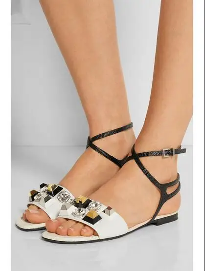 

New Fashion Crystal decorated Women Sandal Ankle Buckle Strap Flats Shoes Zapatos Mujer Gladiator Casual Sandals Sandbeach shoes