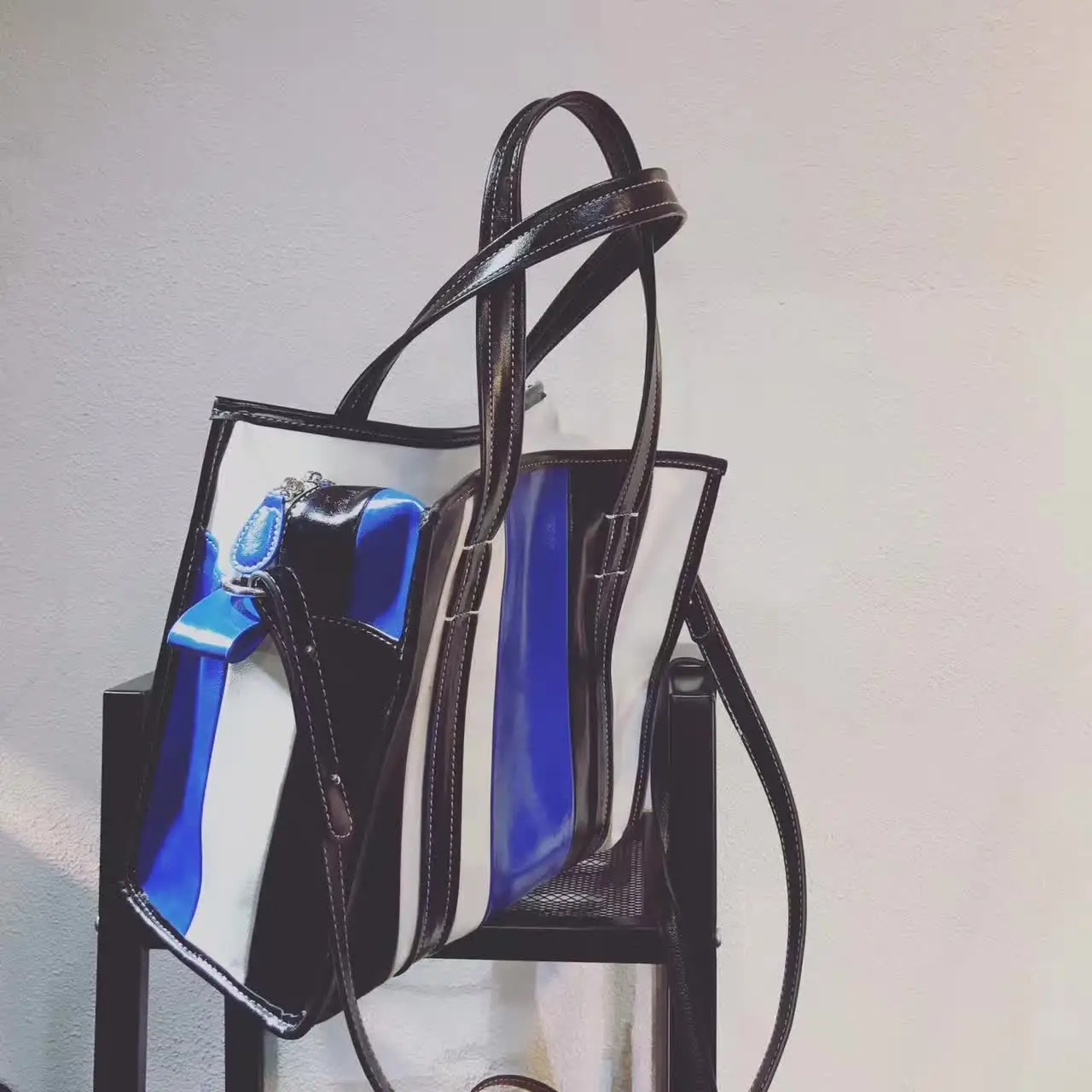 

2017 Promotion Direct Selling Three Casual Zipper Soft High - Quality Designer Female Capacity Women 's Purse Messenger Bag