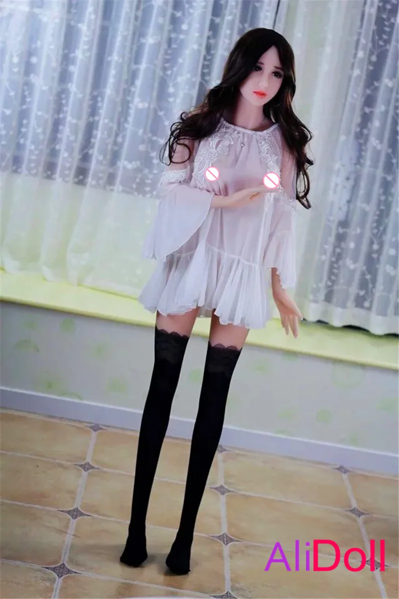 576878