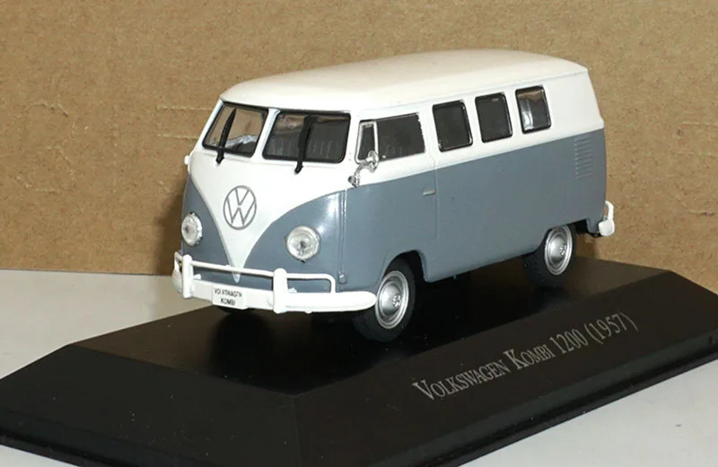 1/43 Сплав Классический бразильский KOMBI модель автобуса скорой помощи игрушечные машинки Литье металла коллекция бразильский фургон игрушки автомобиль