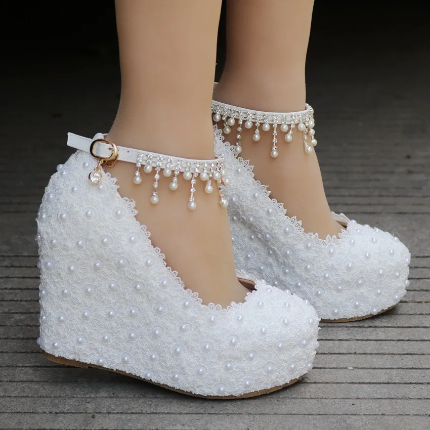 

Large size women shoes 2019 new wedges single shoes Waterproof platform high heels simple elegant within increased wedding shoes