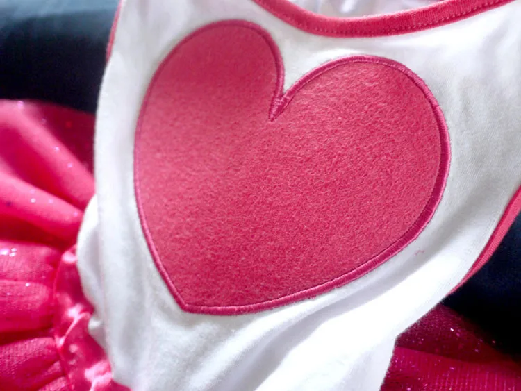 Newly Sexy Tulle Puppy Dog Cat Clothes Red Heart Cat Dress Skirt Wedding Dresses Pet Dog Apparel in Spring and Summer Wholesale XS-XXL8