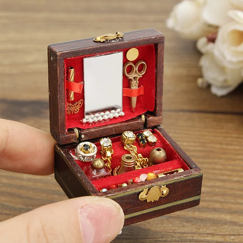 

Hot Sale 1:12 Scale Cute Dollhouse Miniature Filled Wooden Jewelry Box Bedroom Toys Doll toys Kids Toys Gifts