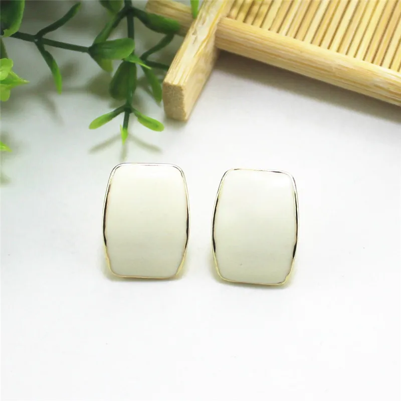 white earrings ENZE новые сплав квадратный зеленый белый коричневый эмаль женские серьги ретро модные вечерние мужские аксессуары для пар - Окраска металла: white earrings