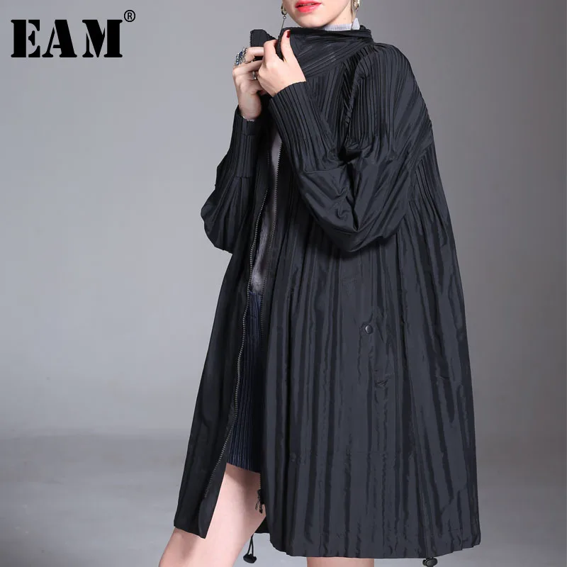 

[EAM] 2020 New Spring Lapel Long Sleeve Black Loose Zipper Big Size Long Pleated Jacket Women Coat Fashion Tide JG932