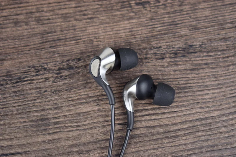 meizu-flow-hyprid-earphonds-for-android-iphone (2)