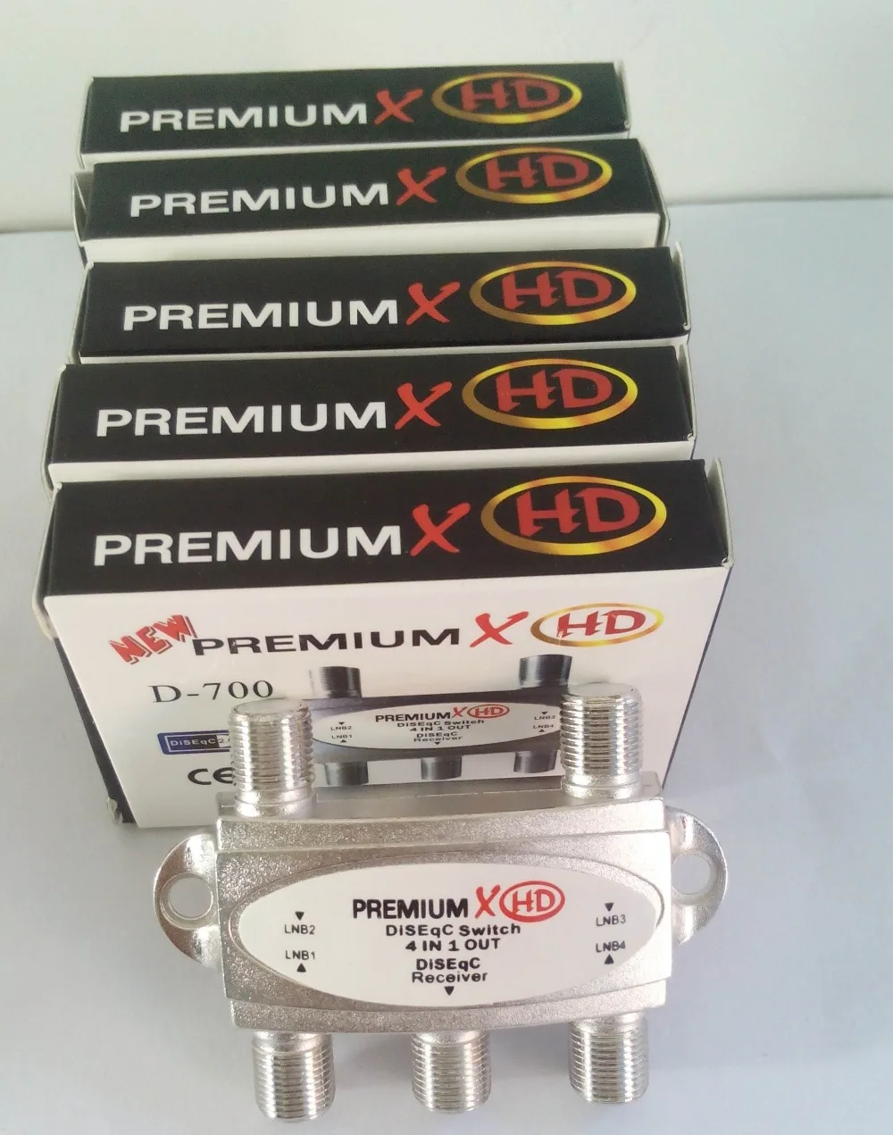 

PREMIUM D-700 High quality 4 in 1 DiSEqC Switch Satellites FTA TV LNB Switch For Satellite Receiver
