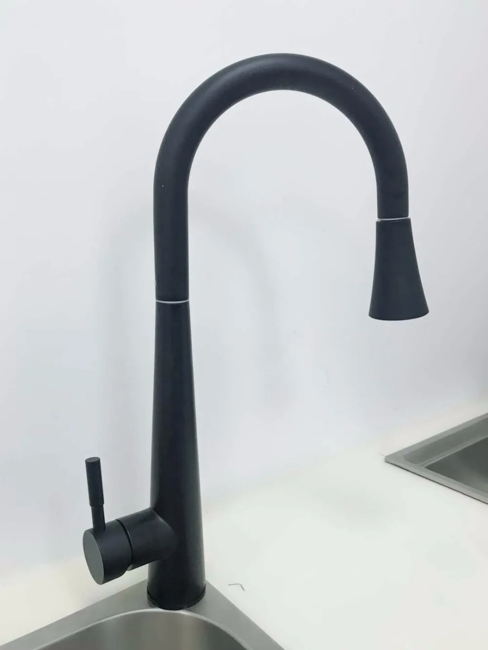 Black Touch Kitchen Faucet  (7)