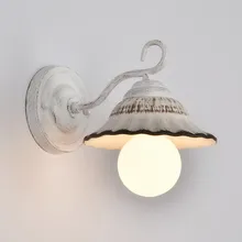 Винтажные американские минималистичные керамические светодиодные настенные лампы скандинавские креативные белые E27 Настенные светильники для балкона спальни прохода Reataurant