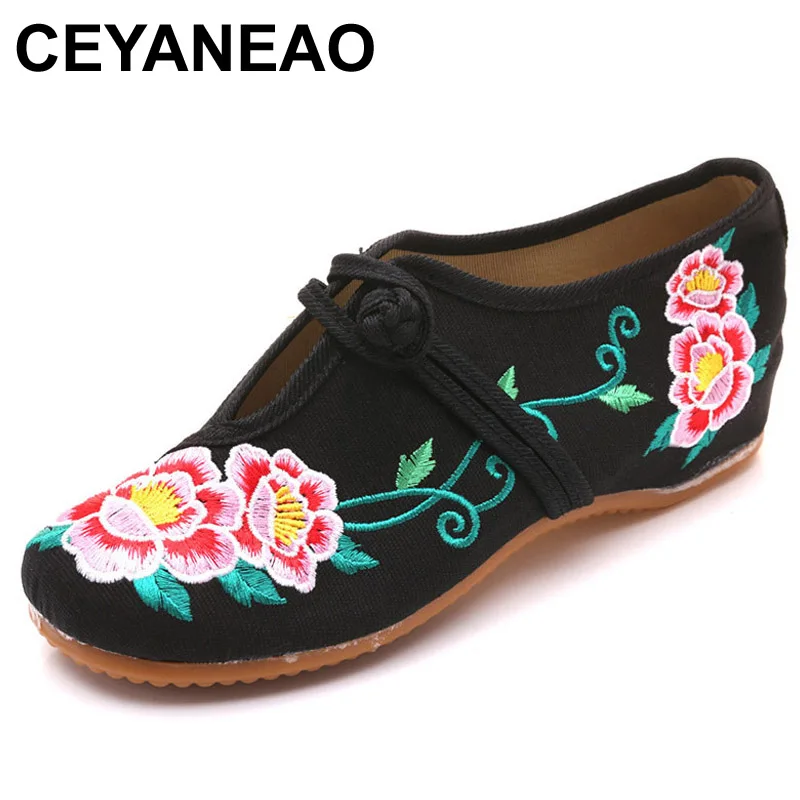 

CEYANEAO Handmade Vintage Ballet Flat Shoes Woman Old Beijing Casual Shoes Chinese Style Flower Embroidered Cloth Canvas Shoes