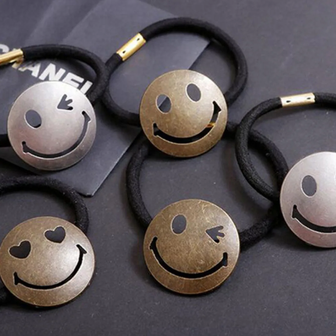 

New Hollow smiley hair rope Smile Face Elastic Hair Bands For Women Girls Ponytail Cute Emoji Hair Tie Headwear Hair Accessories