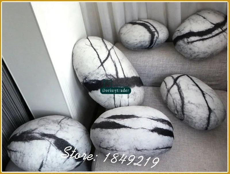 Dorimytrader 6 Pcs Lot Livingroom Decoration Comet Stone Cushion Baby Natural Garden Stone Pillow Toy ( With Cotton ) DY61079 (1)