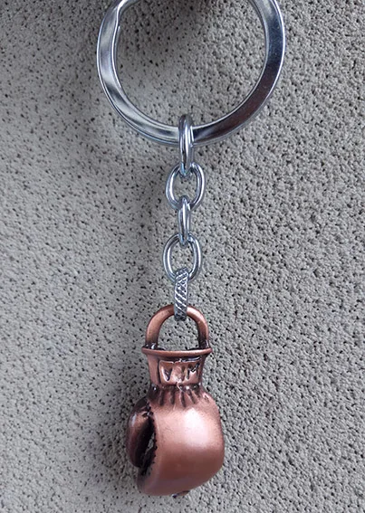 Брелок боксерская перчатка античная бронза крутой Роскошный металлический брелок автомобильный брелок для ключей сумка Подвеска для спорта бизнес подарок - Цвет: Antique Copper