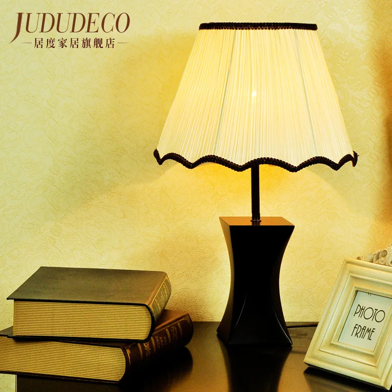 

Bedside Lampstand Fabric Desk Lamp Table Light Art Solid Wood Lamp For Living Room Bedroom Warm Light Marriage Chinese Style