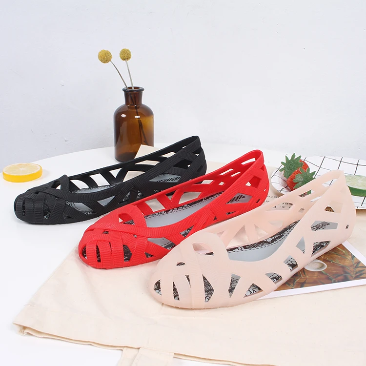 

Breathable hollow bird nest jelly shoes female summer sandals flat bottom hole soft bottom plastic mother shoes