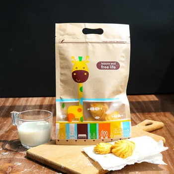 

Cartoon Deer Pattern Sealed Food Packing Bag Stand Up Kraft Paper Zip Lock Package Bag Baking Nuts Ziplock Bags with Handle
