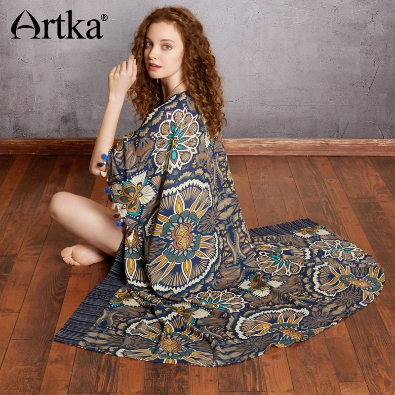 

ARTKA 2018 Summer New Women's Loose Tassel Retro Print Half Sleeve Long Shirt Loose Chiffon Cardigan WA10172X