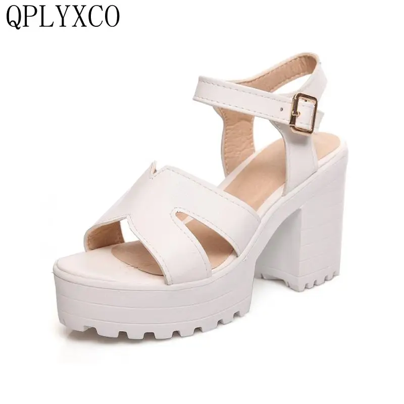 Босоножки на большой подошве. Босоножки на платформе. Босоножки на большой платформе. Босоножки женские на платформе. Босоножки на платформе и толстом каблуке 2023.