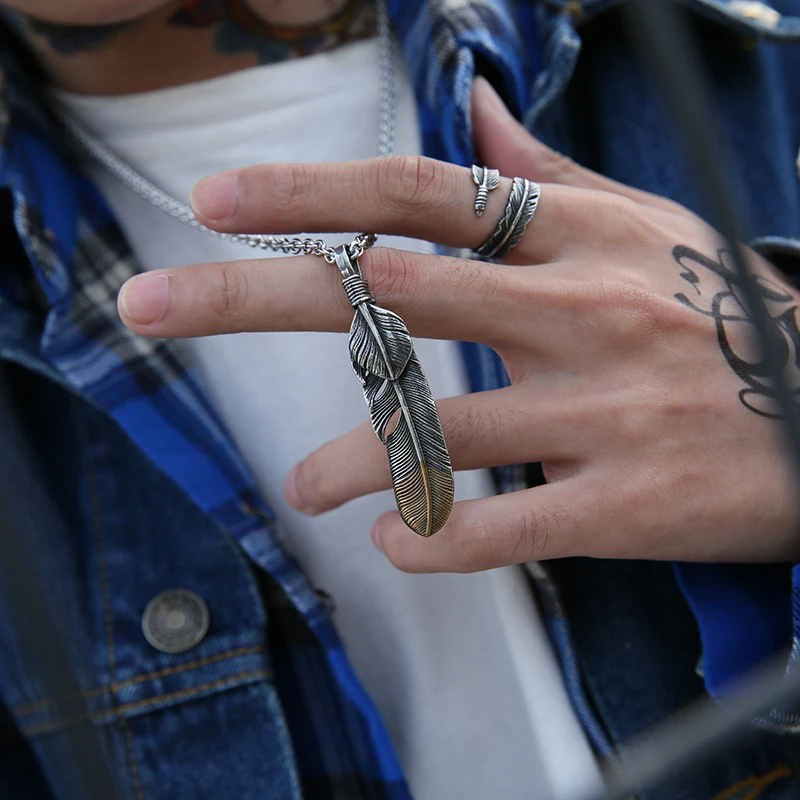 

Steel soldier 3D exqusite feather pendant for men and women stainless steel fashion feather jewelry