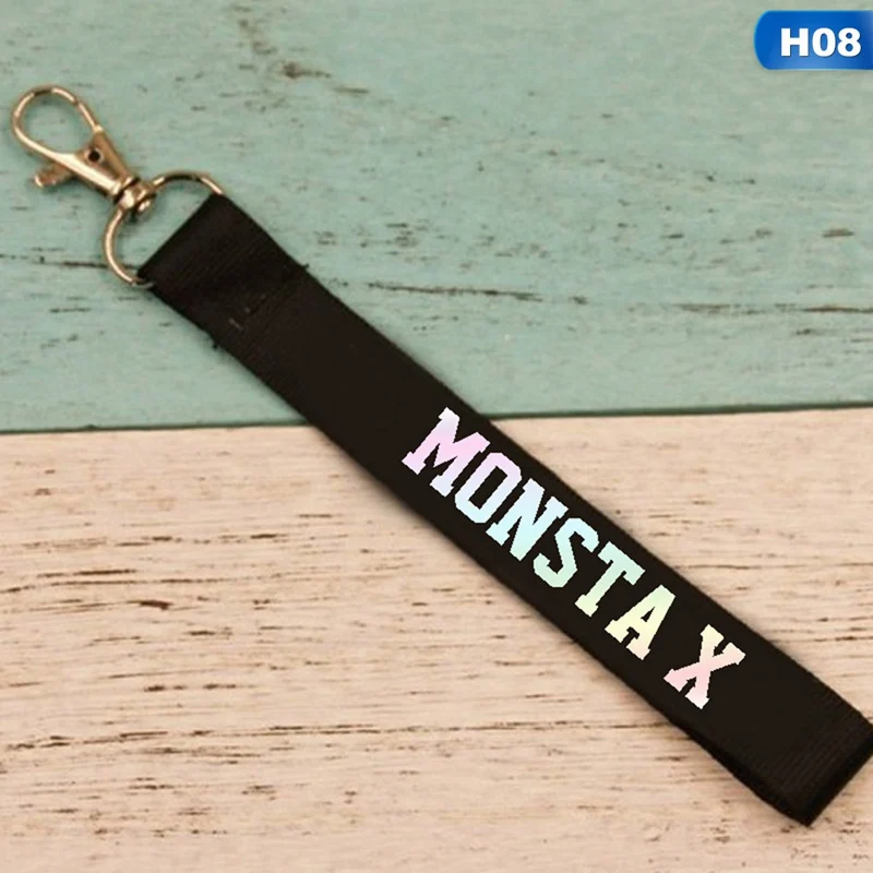 1 шт. MONSTA X ремешок для мобильного телефона лазерный брелок красивый ремешок для мобильного телефона модные брелоки с принтом букв - Color: 8