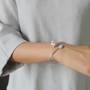 

Acecare Original Magnolia Bracelet 925 Sterling Silver Hand ornament inlaid with sea blue treasure gifts for women