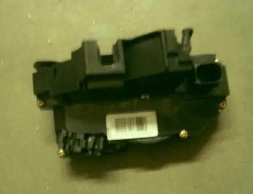 

1018011209 1018011210 корпус замка задней двери в сборе для Geely EMGRAND EC8