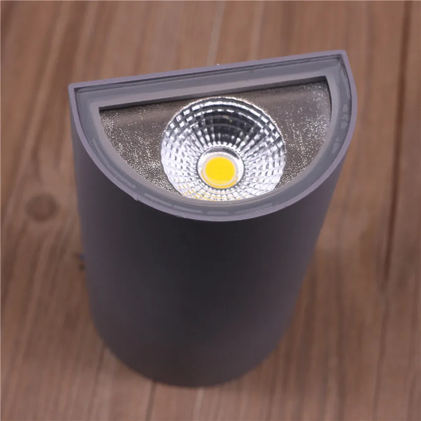 NR-45 outdoor wall light    (13)