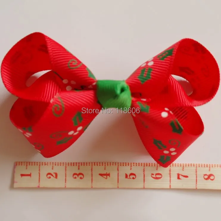 Christmas alligator clip.jpg