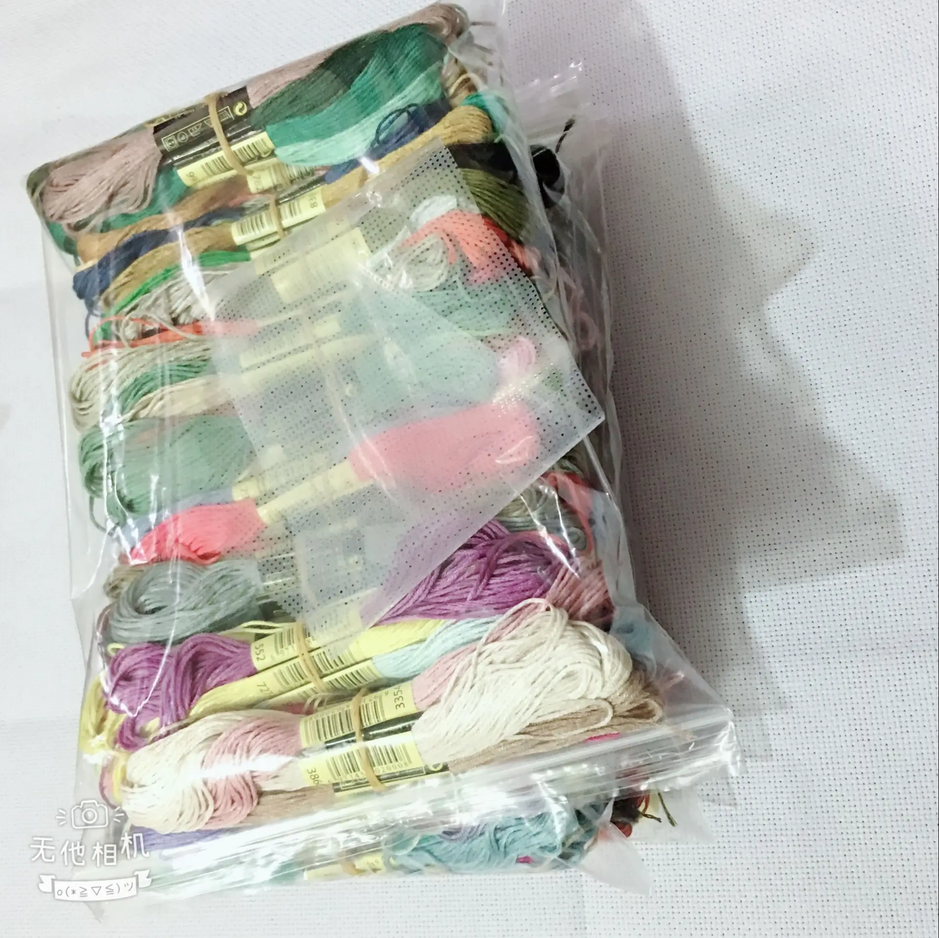 

Full set of 447 Colors Colors Similar DMC Cotton Cross Stitch Embroidery Thread Floss Yarn +GIFT 22x10cm water soluble canvas