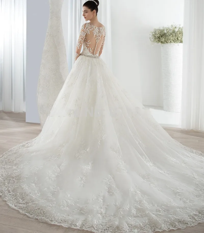Vestido-de-noiva-Hochzeitskleid-See-Through-Back-Sexy-Wedding-Dress-Long-Sleeves-Royal-Train-Luxury-Wedding (1)