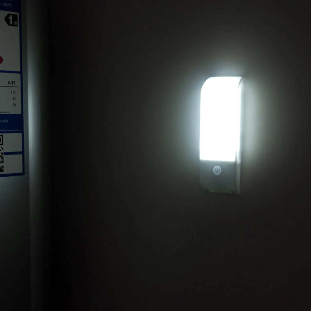 cheap Motion Sensor LED Night Light 12 LEDs Magnetic Strip Stick on Wardrobe Cabinet Cupboard Lighting SDF SHIP