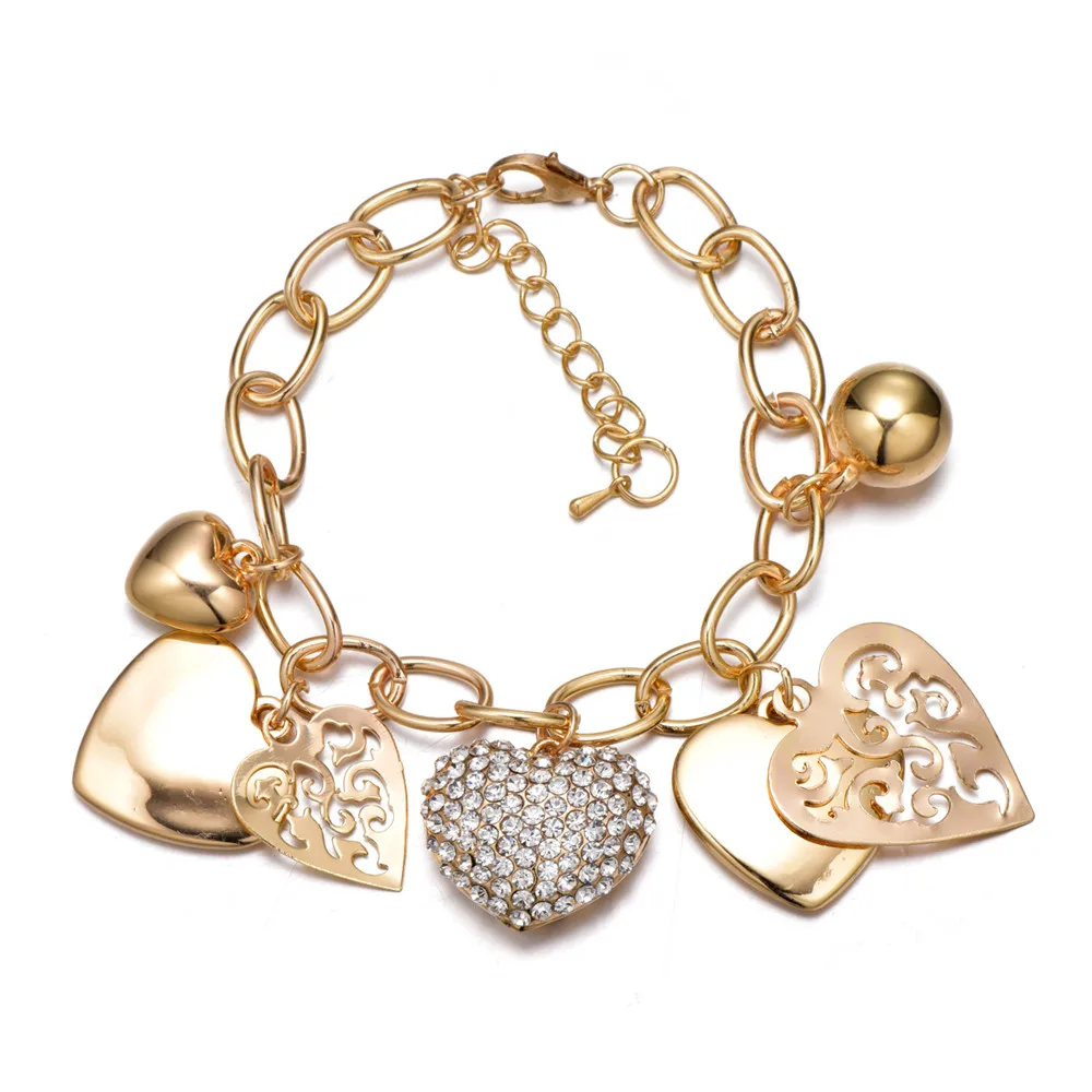 

CRYSTAL HEART CHARM BRACELET B179