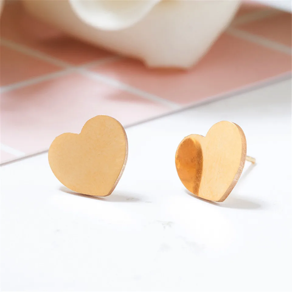

Love Heart earrings for women Golden Silver Stainless Steel earrings Fashion Simple Minimalist Stud earrings female jewelry 2018