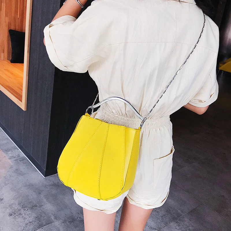 Супер огонь модно FlanneletteBag2018Women Новый стиль прилив цепи косые мешок Однотонная