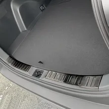 נירוסטה אחורי מטען אדן שפשוף צלחת מגן Trim כיסוי אביזרי עיצוב מכונית עבור טויוטה Rav4 V XA50 2019 עד