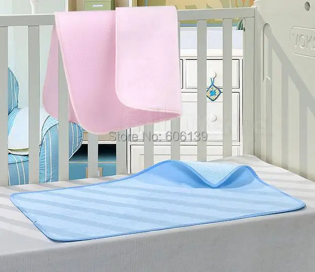 Medium size 3D baby urine mat bamboo pulp fiber insulation wash urine