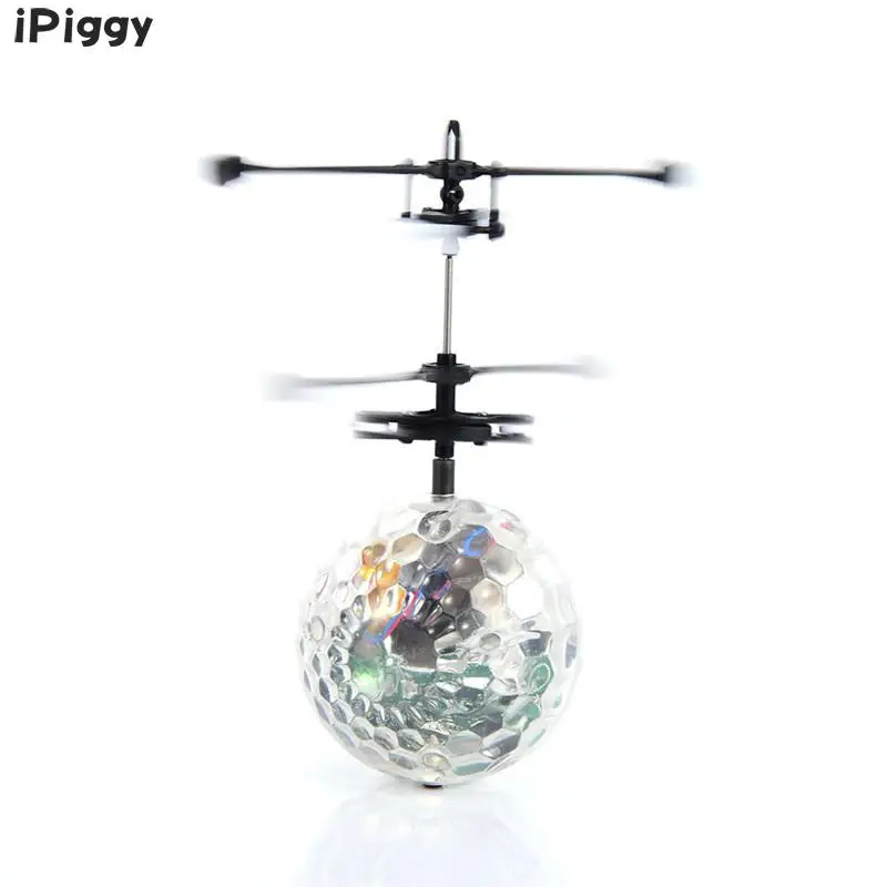 2017 iPiggy New Flashing Light Up Toy Flying RC Ball Aircraft Helicopter Led Induction Toy